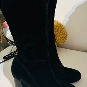 Elegant Black Heeled Boots for Women